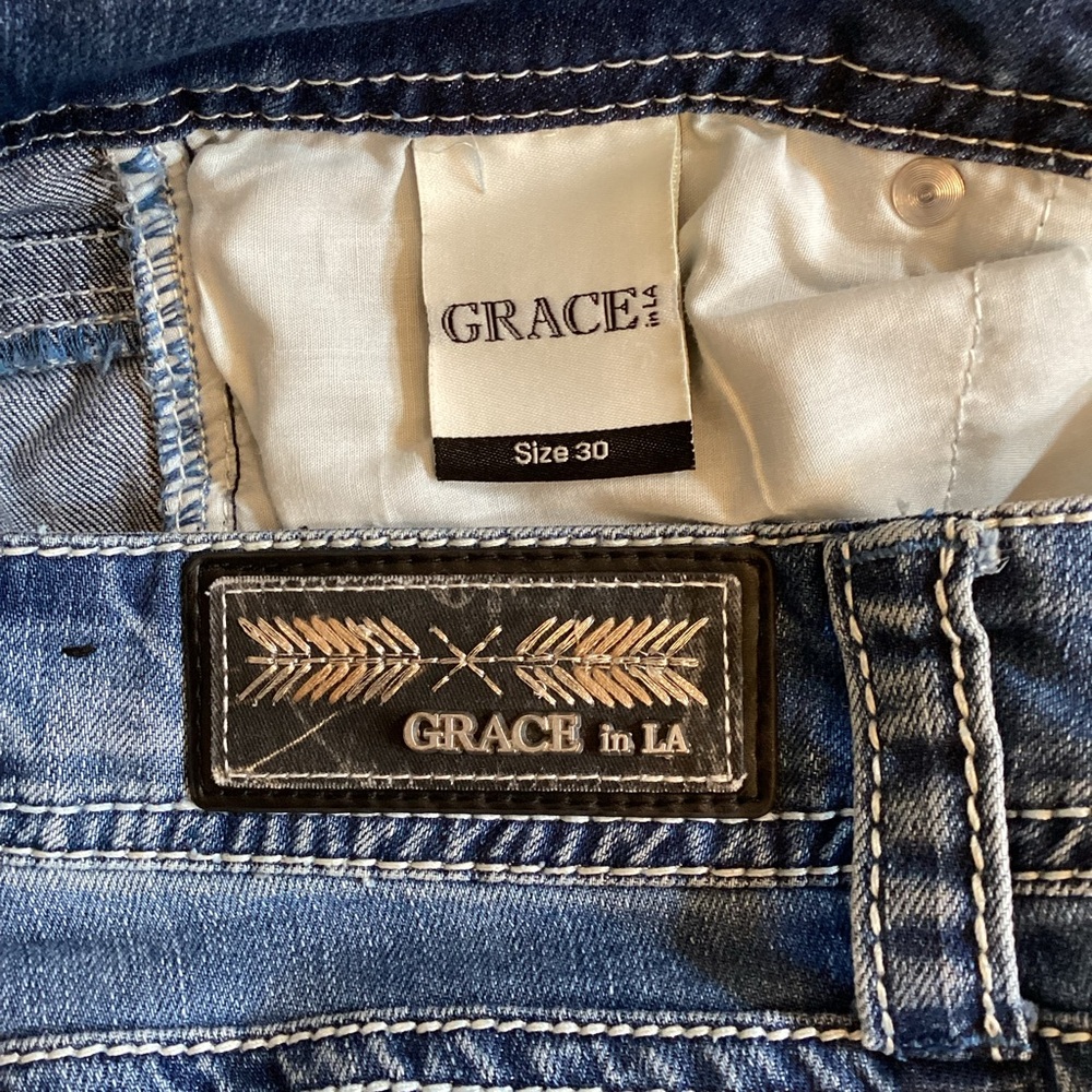 Grace in LA 30 Capri Women's Jeans Embroidered Stretch Low Rise Western - Picture 6 of 8